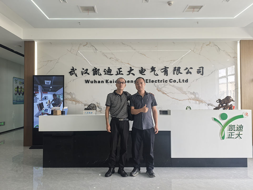 河南王总莅临武汉凯迪正大电气有限公司 共探电缆故障测试仪发展新机遇